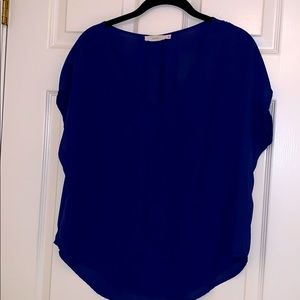 Deep blue v-neck short sleeved top